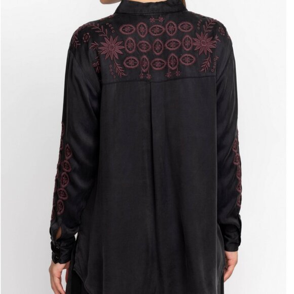 Johnny Was Chloe Burgundy on Black Embroidered Top L NWT - Picture 3 of 6